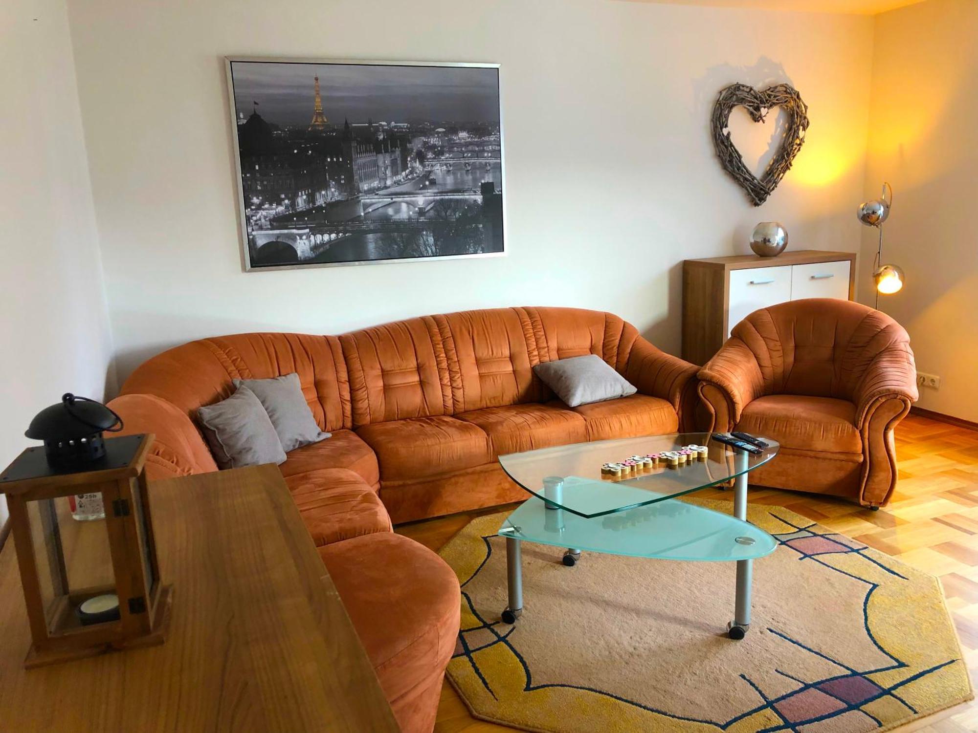 Ferienwohnungen / Ferienhaus Adelsried Екстериор снимка