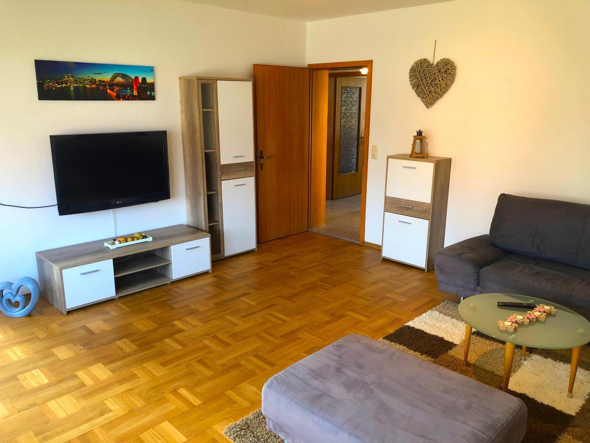 Ferienwohnungen / Ferienhaus Adelsried Екстериор снимка