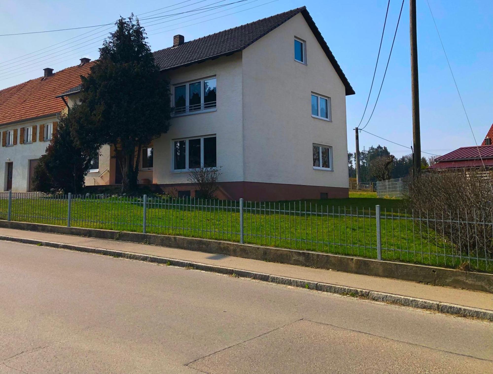 Ferienwohnungen / Ferienhaus Adelsried Екстериор снимка