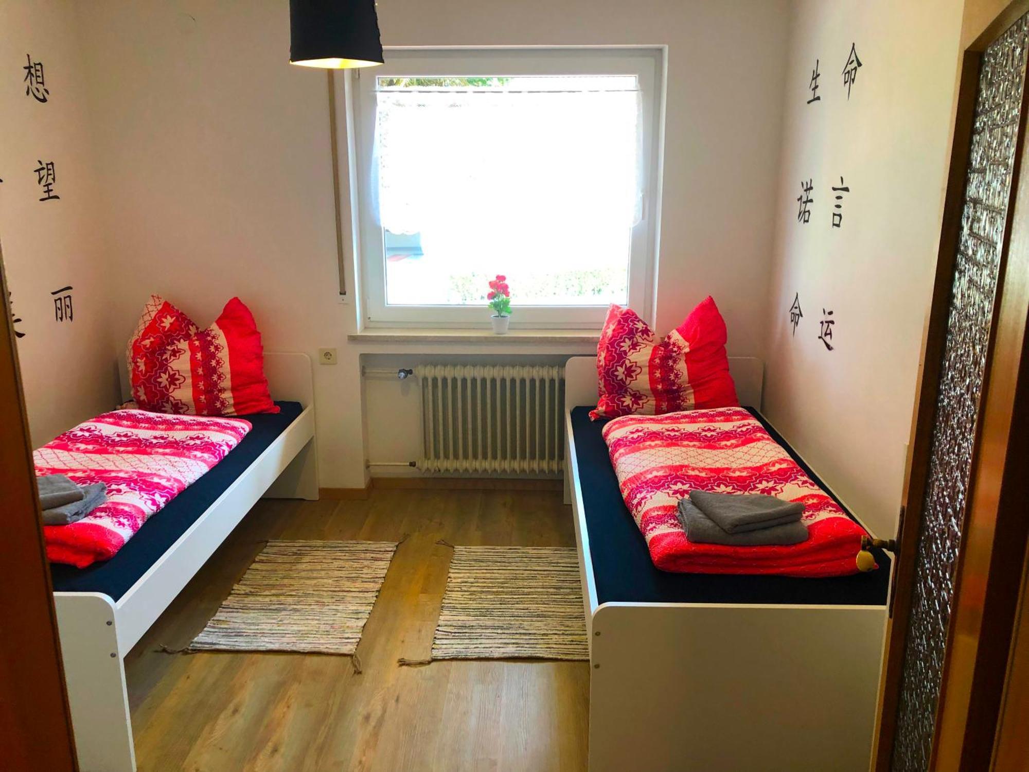 Ferienwohnungen / Ferienhaus Adelsried Екстериор снимка