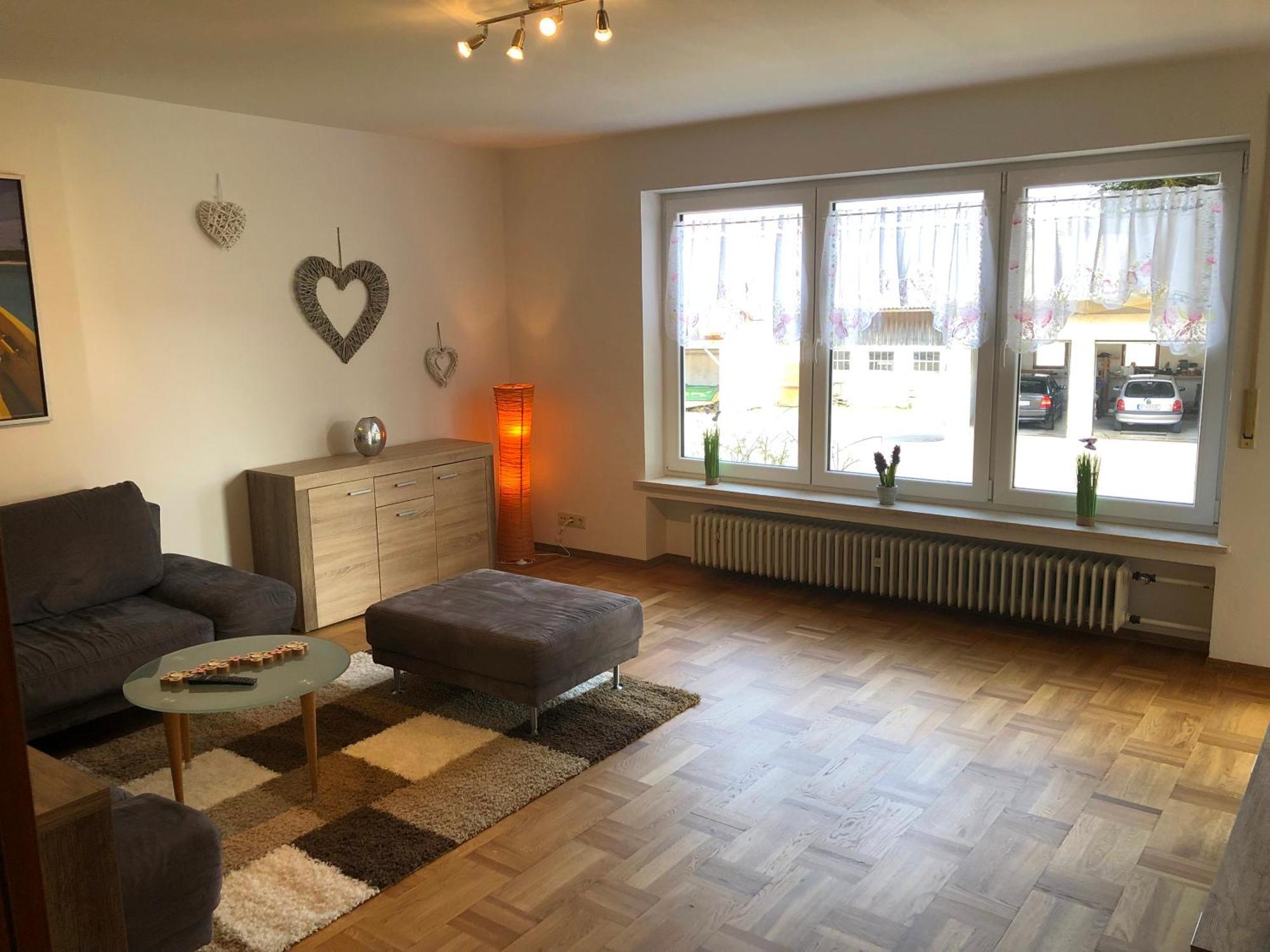 Ferienwohnungen / Ferienhaus Adelsried Екстериор снимка