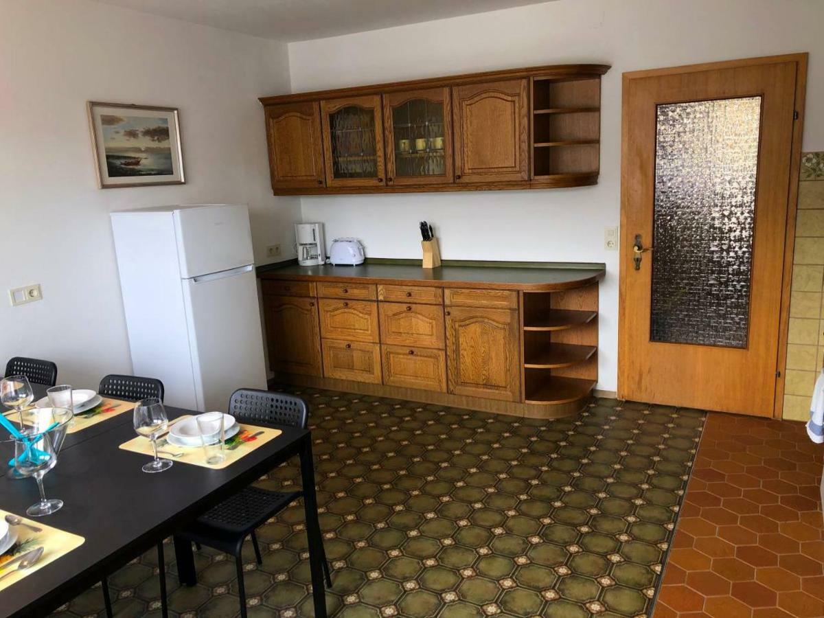 Ferienwohnungen / Ferienhaus Adelsried Екстериор снимка
