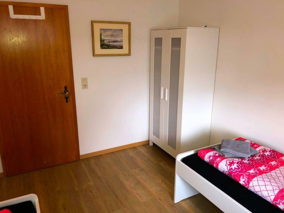 Ferienwohnungen / Ferienhaus Adelsried Екстериор снимка