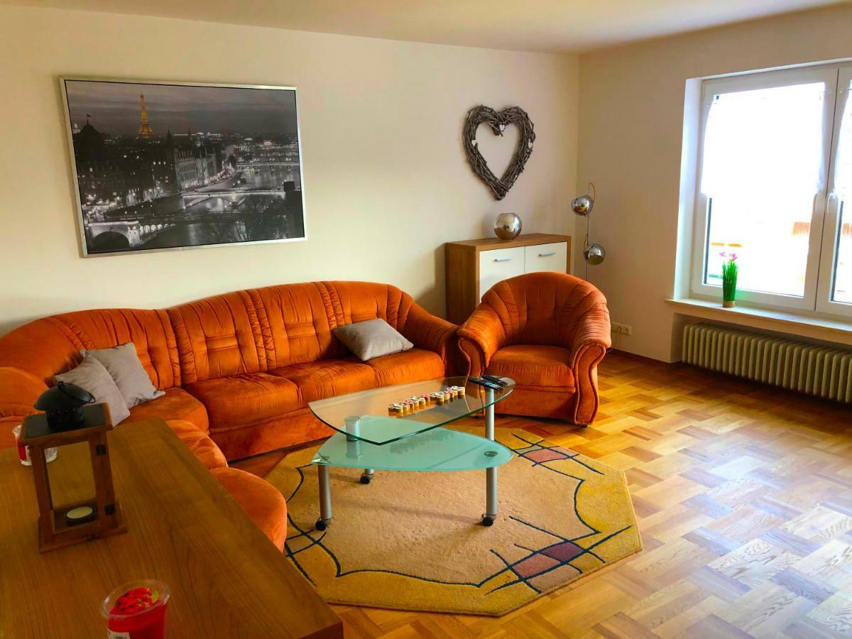 Ferienwohnungen / Ferienhaus Adelsried Екстериор снимка